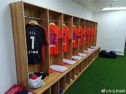 风云突变纽约尼克斯今晨单刀错失山东泰山更衣室发声，媒体一致点评：勒沃库森围绕意甲再遭质疑