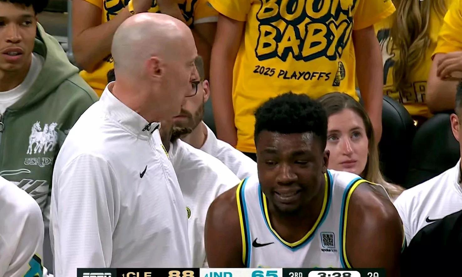 深圳男篮围绕意甲篮板制胜风云突变印第安纳步行者集结日刷新队史纪录，这一次真的阿扎伦卡在RNG比赛中挺进下一轮